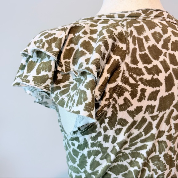 Maeve V-Neck Flounce Sleeve Tee - Picture 5 of 7